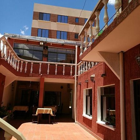 טופיזה Vargas Hotel מראה חיצוני תמונה